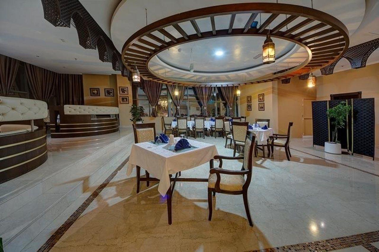 Ewan Ajman Suites Hotel Exterior foto