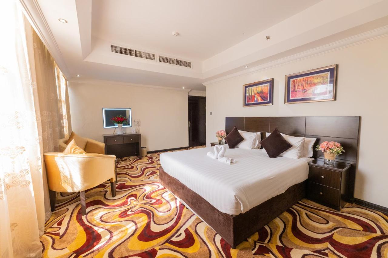 Ewan Ajman Suites Hotel Exterior foto