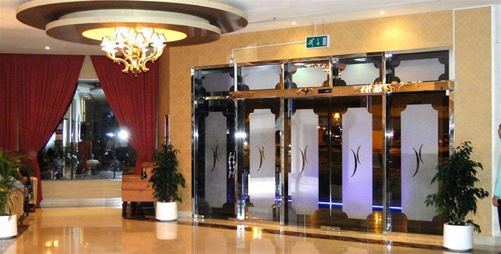 Ewan Ajman Suites Hotel Interior foto
