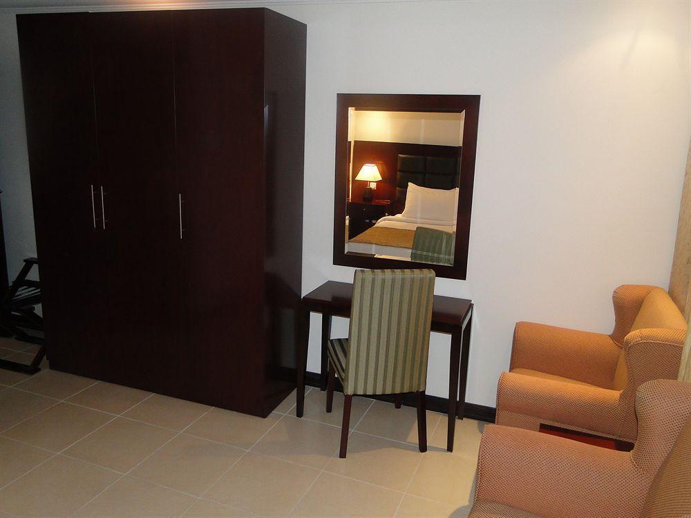 Ewan Ajman Suites Hotel Exterior foto