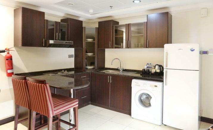 Ewan Ajman Suites Hotel Exterior foto